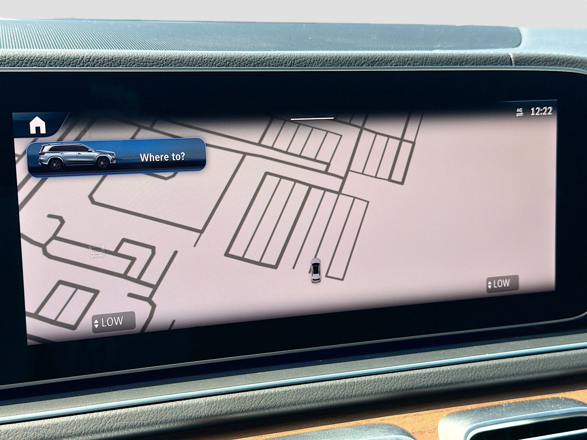 Used 2025 Mercedes-Benz GLS 450 4MATIC w/ AMG Line Exterior image 33