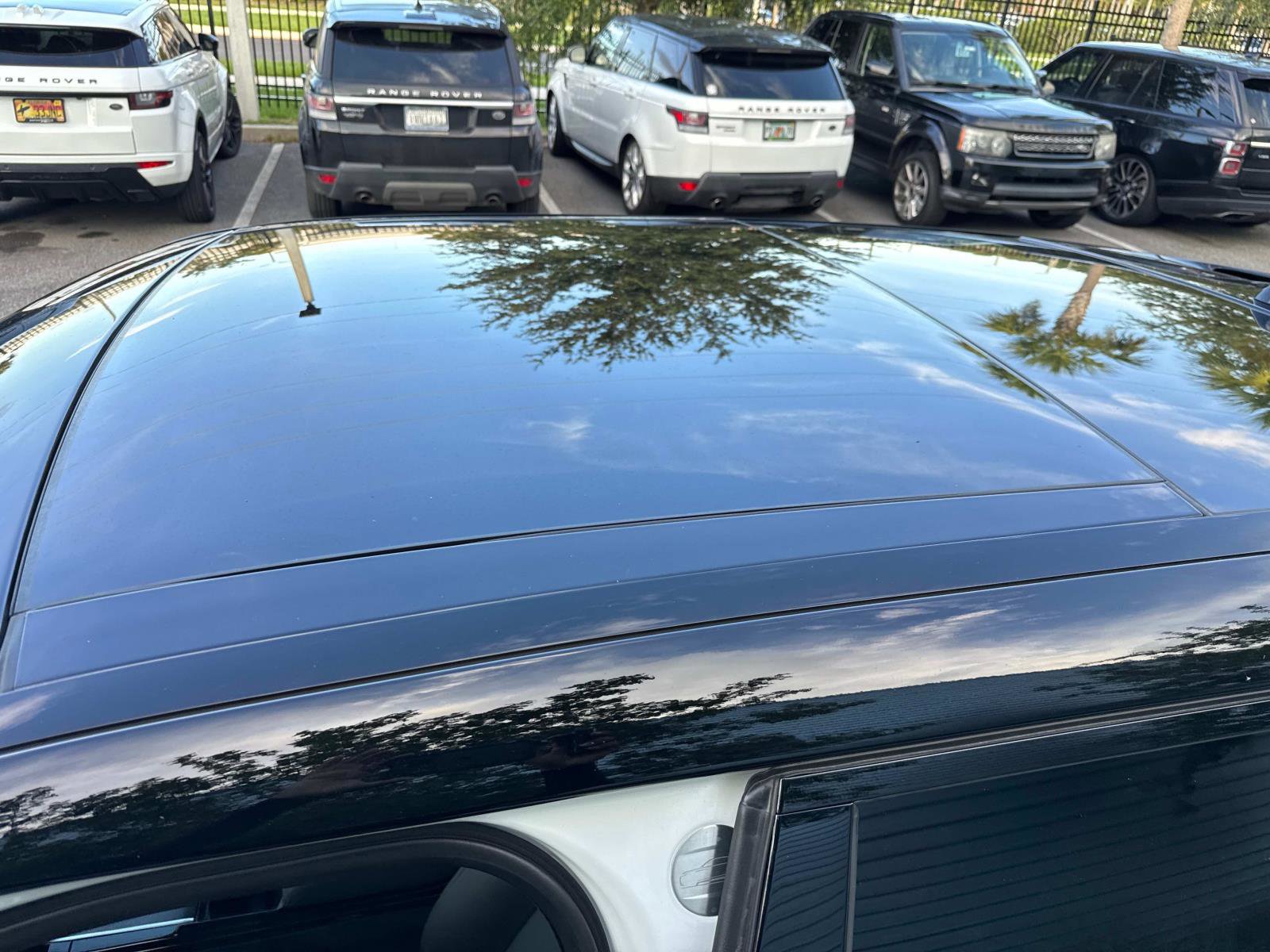 New 2026 Land Rover Range Rover Velar Dynamic SE image 34