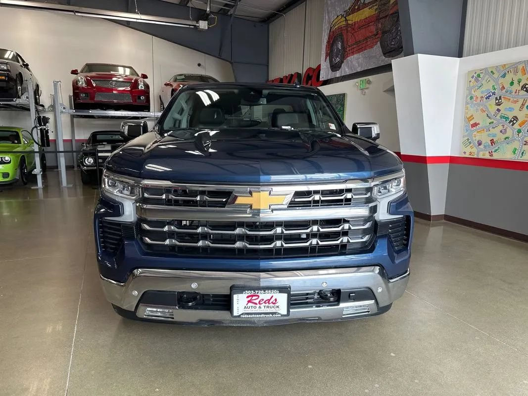 Used 2022 Chevrolet Silverado 1500 LTZ w/ Max Trailering Package AWD/4WD image 4