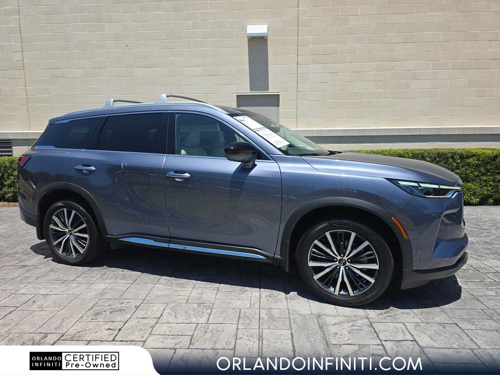 Certified 2025 INFINITI QX60 Sensory AWD/4WD image 1