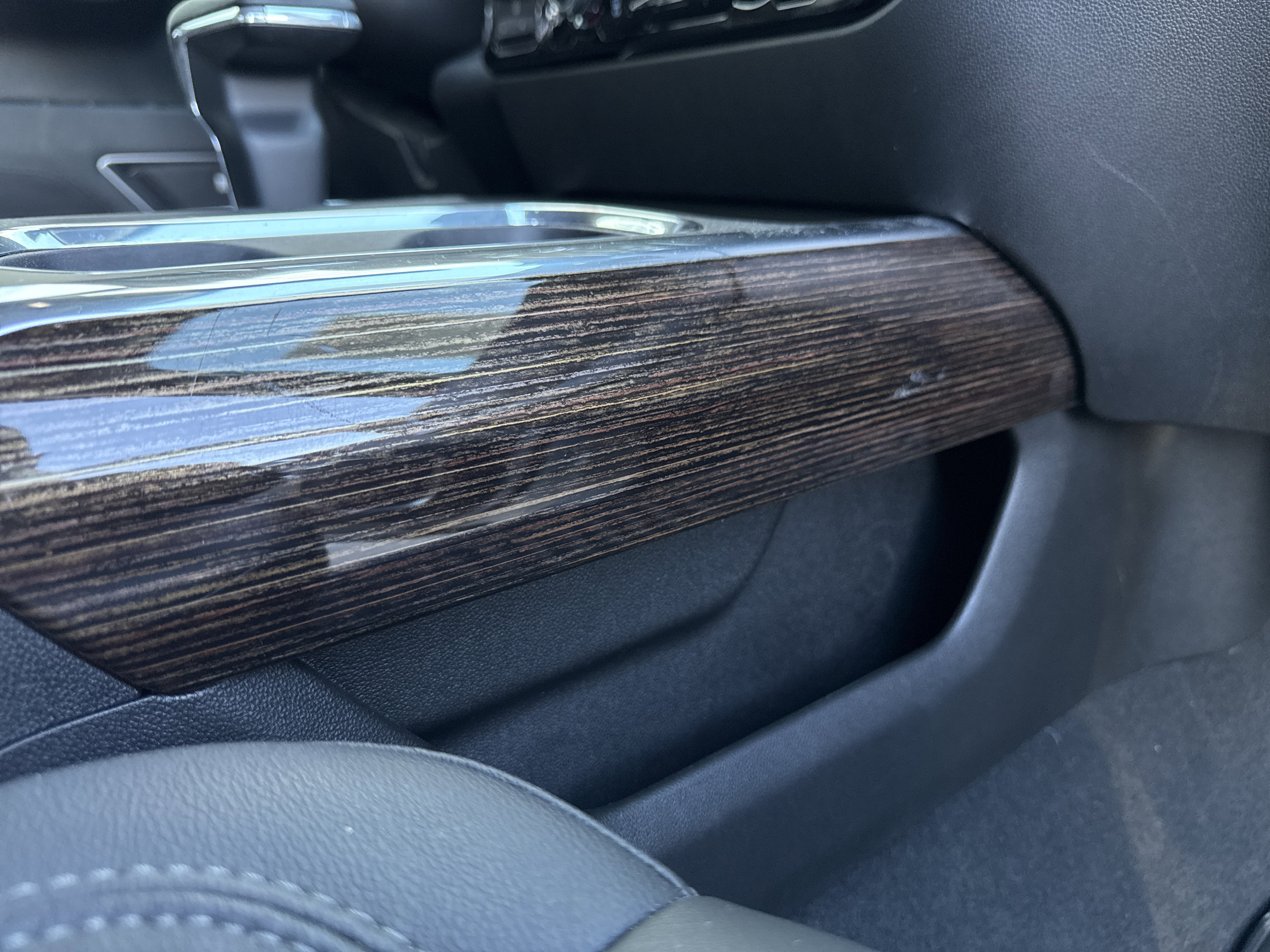 Used 2025 GMC Sierra 1500 Elevation w/ Elevation Premium Package image 38