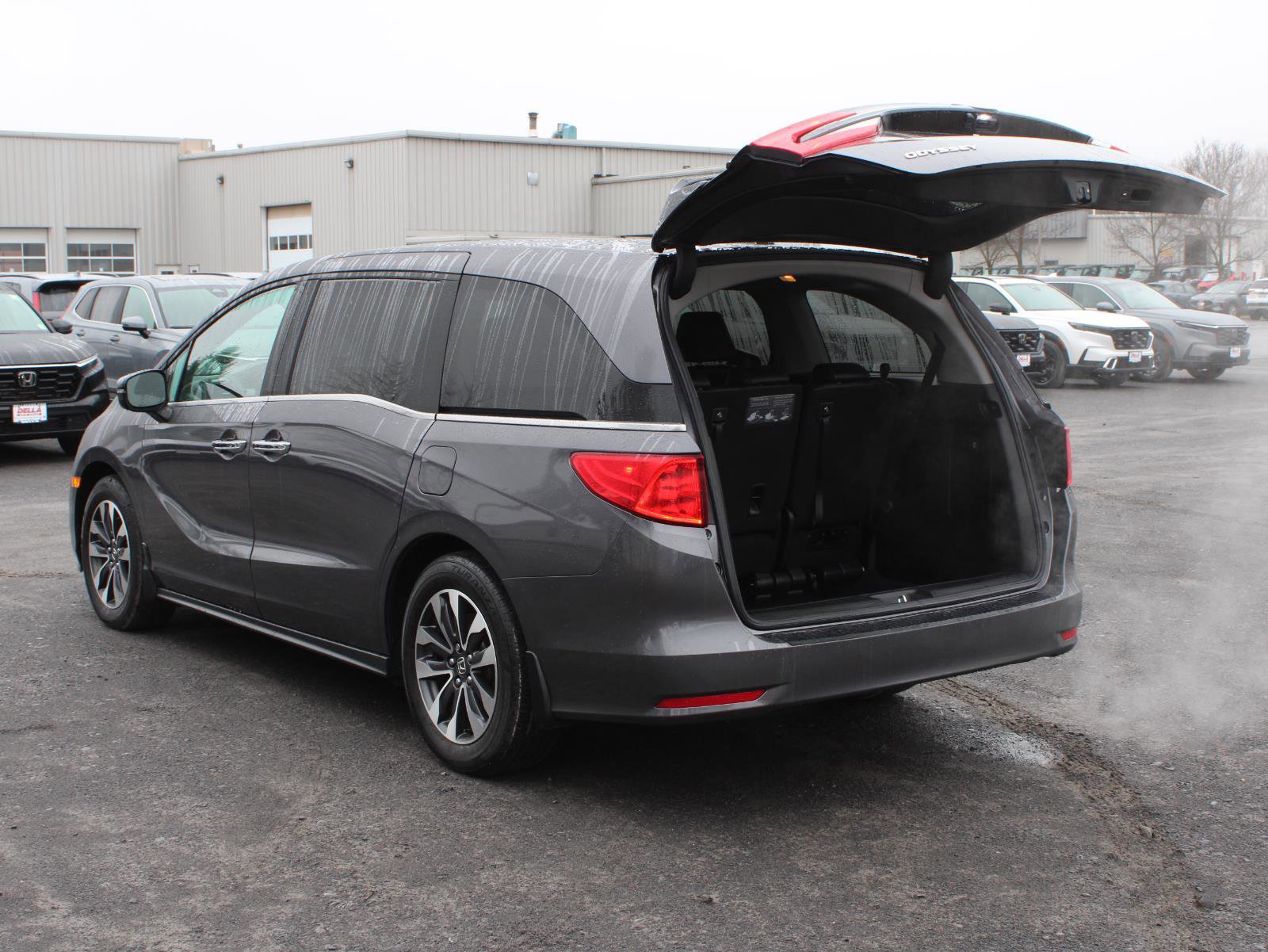 Used 2024 Honda Odyssey EX-L image 7