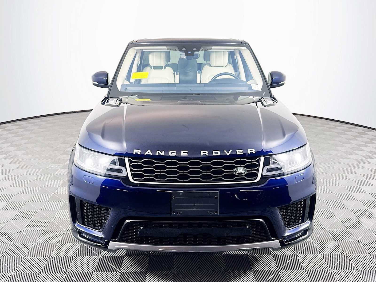 Used 2020 Land Rover Range Rover Sport HSE image 2