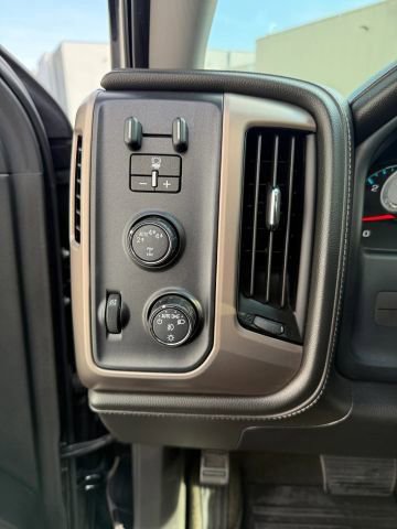 Used 2018 GMC Sierra 1500 Denali w/ Denali Ultimate Package AWD/4WD image 38