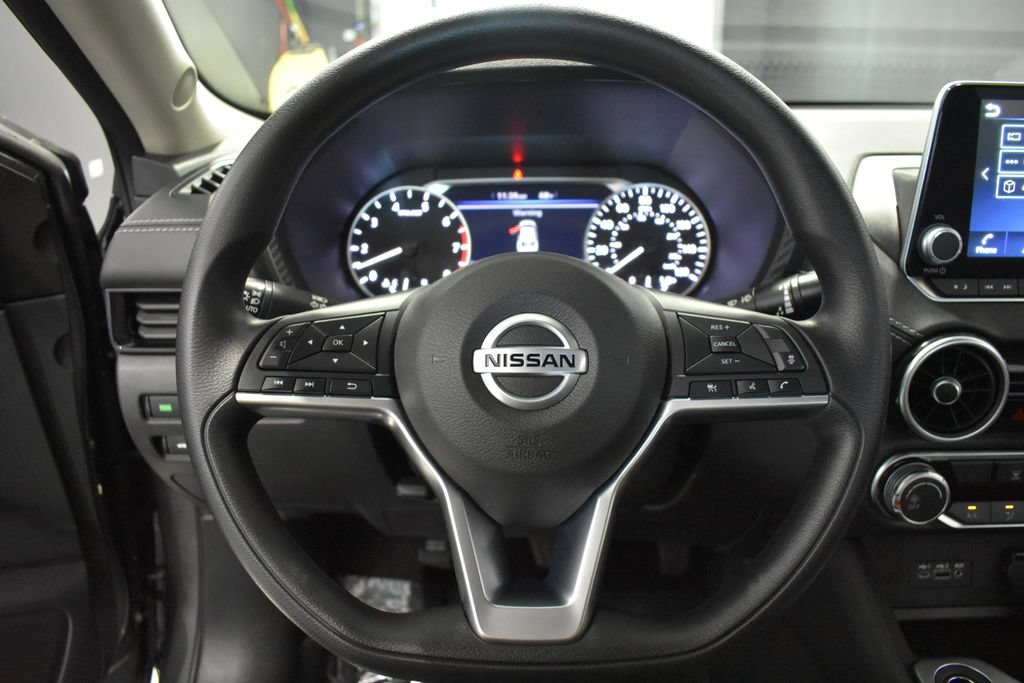 Certified 2023 Nissan Sentra SV FWD image 24