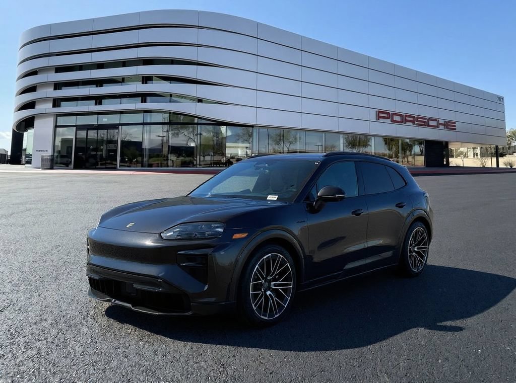 New 2026 Porsche Cayenne Turbo AWD/4WD image 1