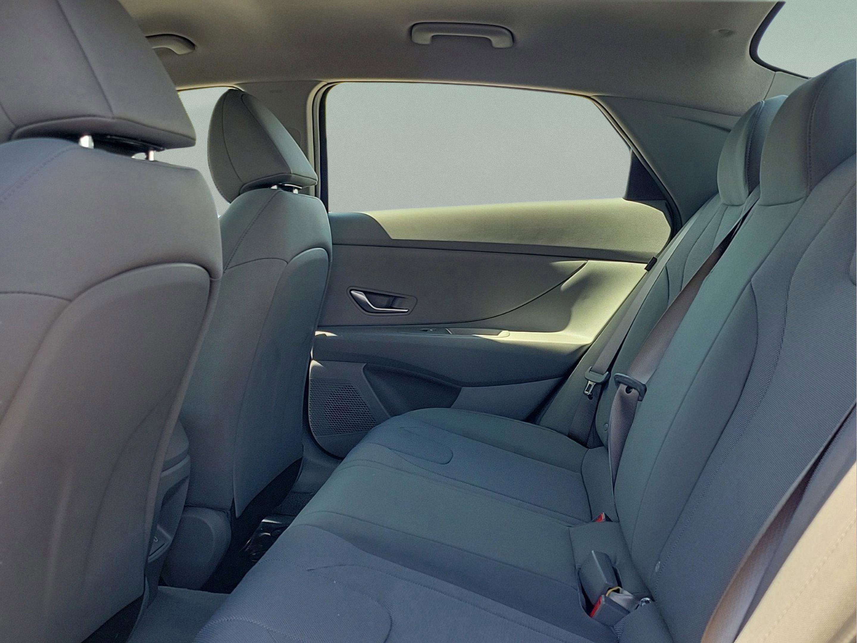 New 2026 Hyundai Elantra SE image 24