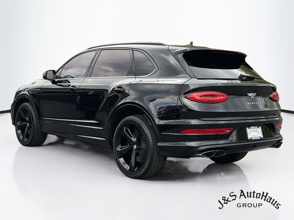 Used 2022 Bentley Bentayga AWD/4WD image 5