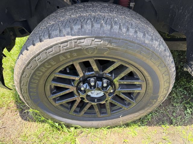 Used 2017 Ford F250 XLT w/ XLT Value Package AWD/4WD image 26