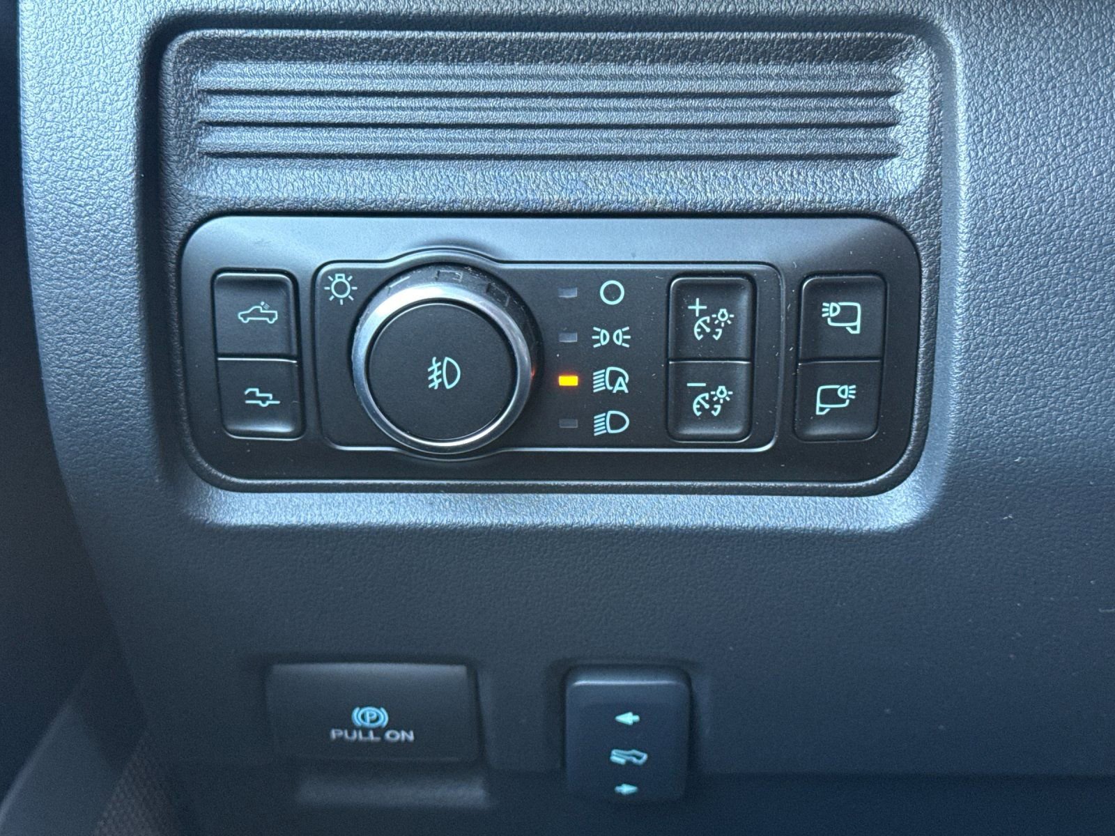 New 2026 Ford F250 Platinum image 30