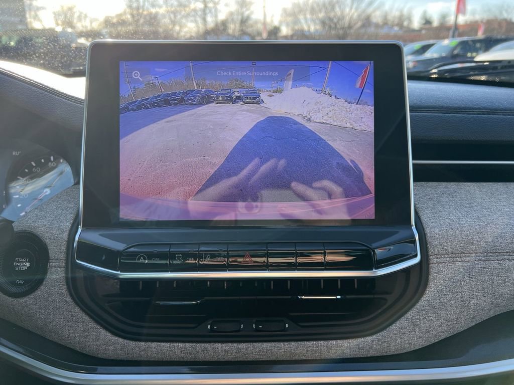 Used 2022 Jeep Compass Latitude image 19