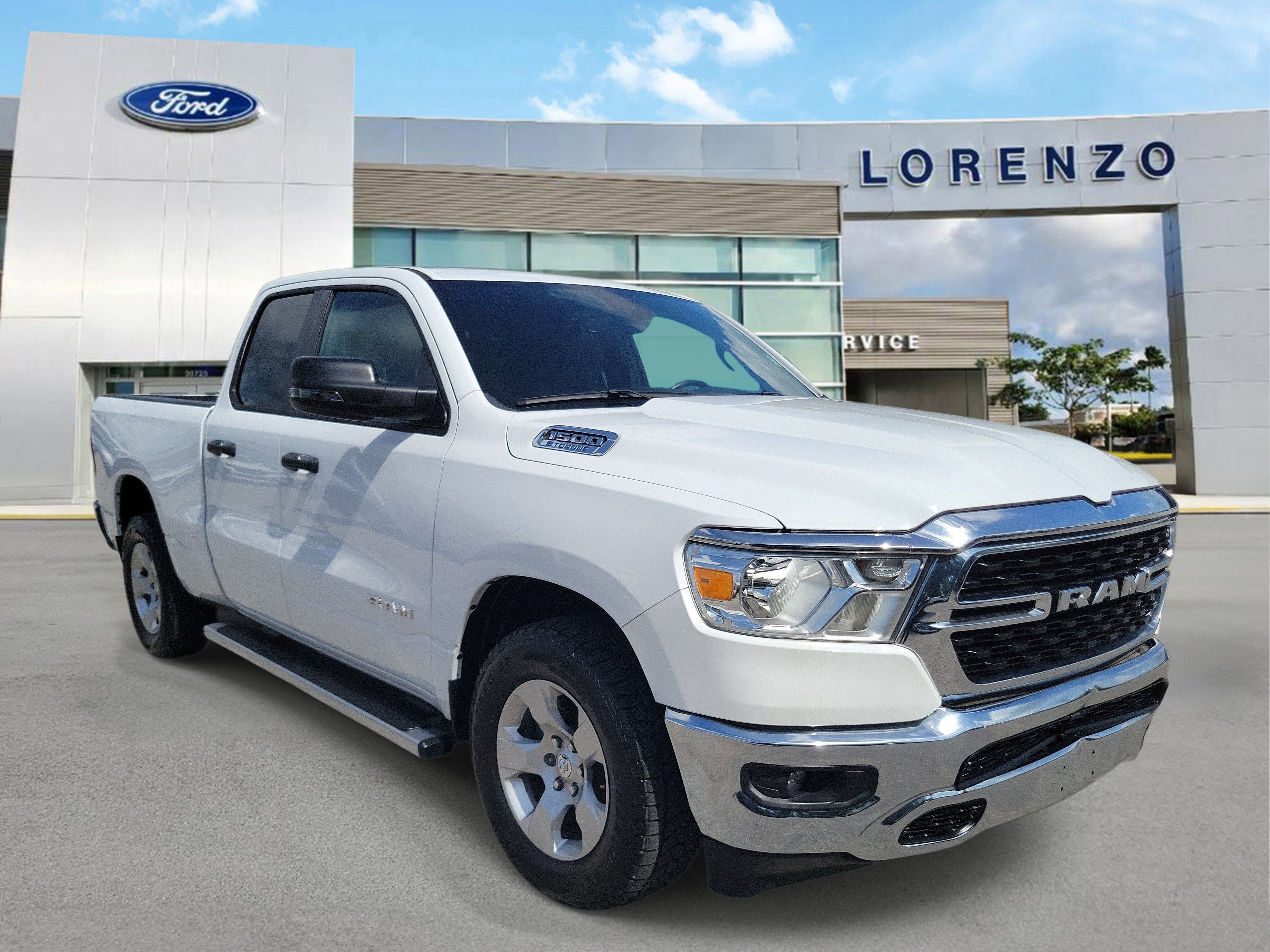 Used 2023 RAM 1500 Big Horn AWD/4WD image 3