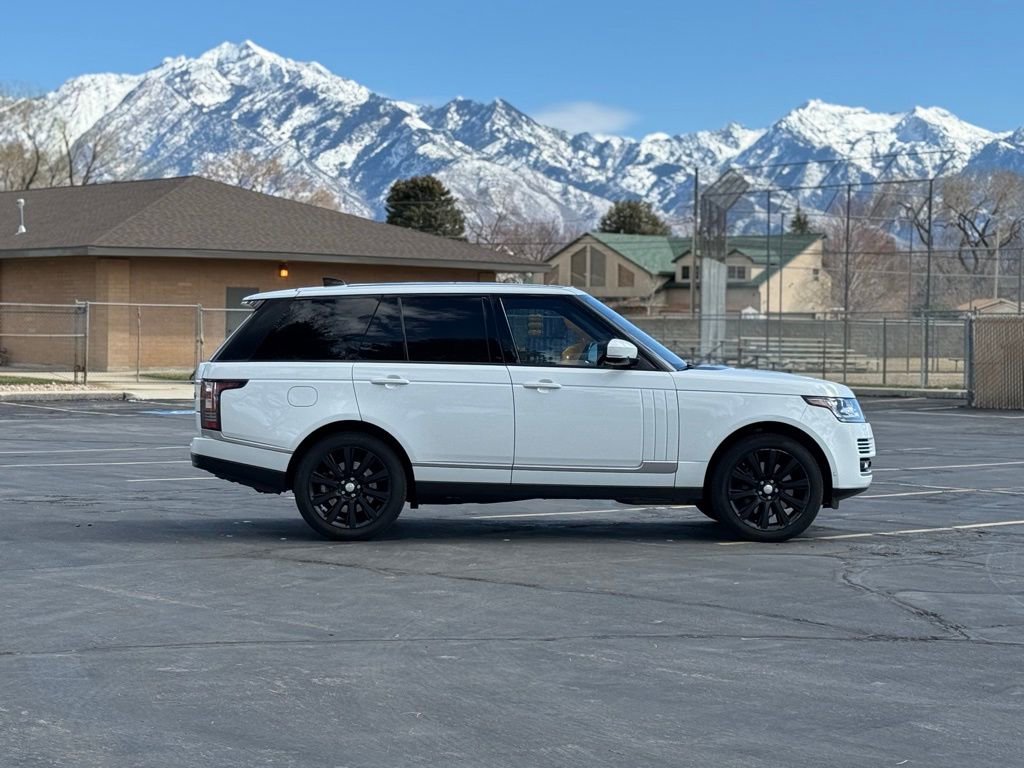 Used 2017 Land Rover Range Rover Supercharged image 4