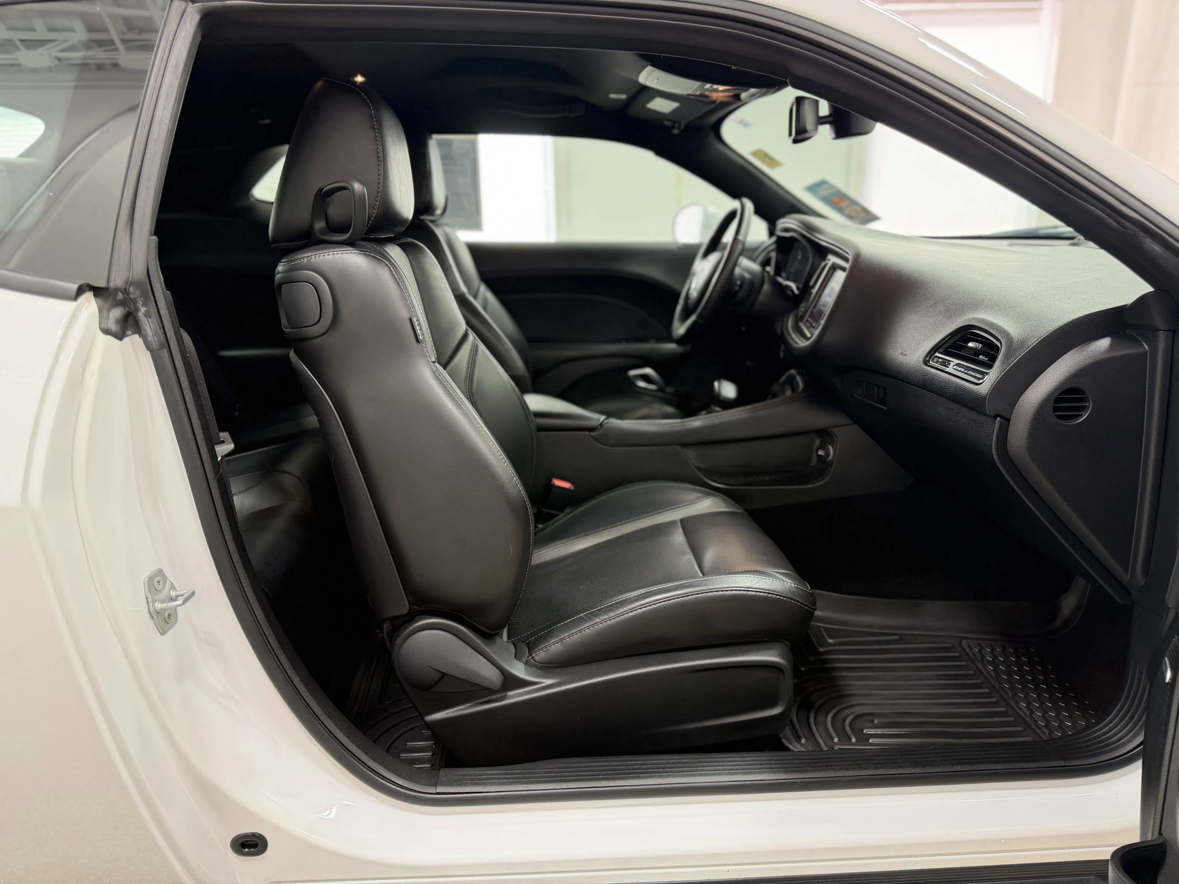 Used 2019 Dodge Challenger SXT w/ Plus Package RWD image 27