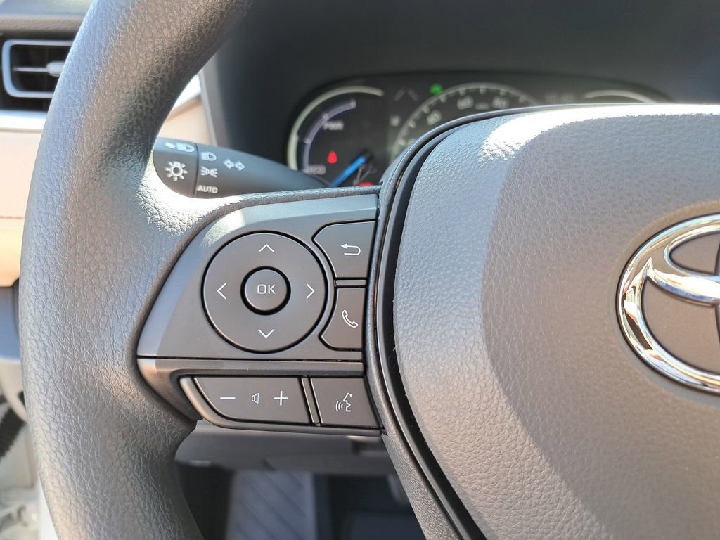 New 2025 Toyota RAV4 XLE image 19