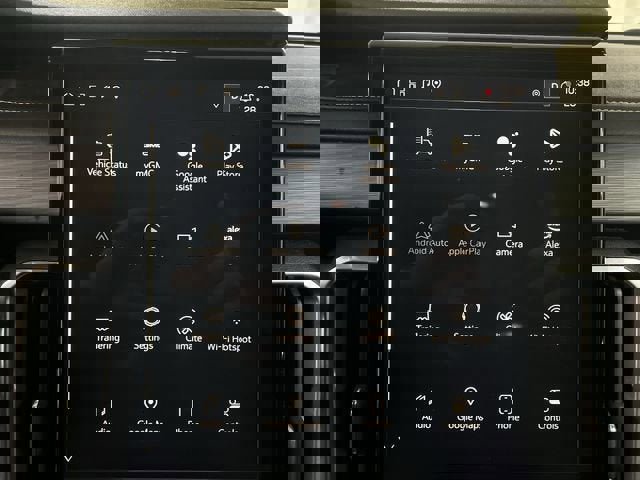 Certified 2025 GMC Acadia Elevation image 13