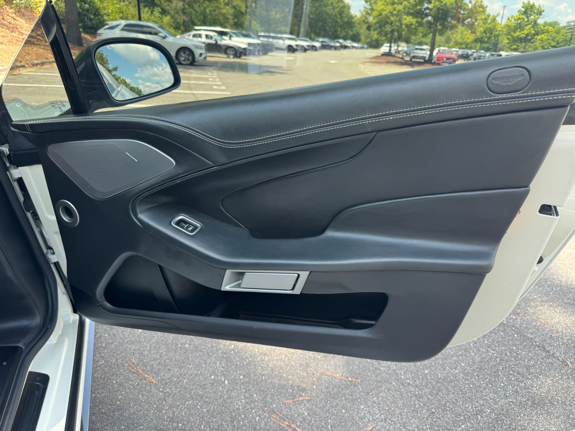 Used 2014 Aston Martin Vanquish Coupe RWD image 55