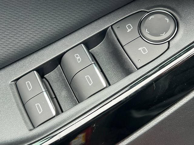 New 2027 Chevrolet Equinox RS w/ Safety and Technology Package AWD/4WD image 15