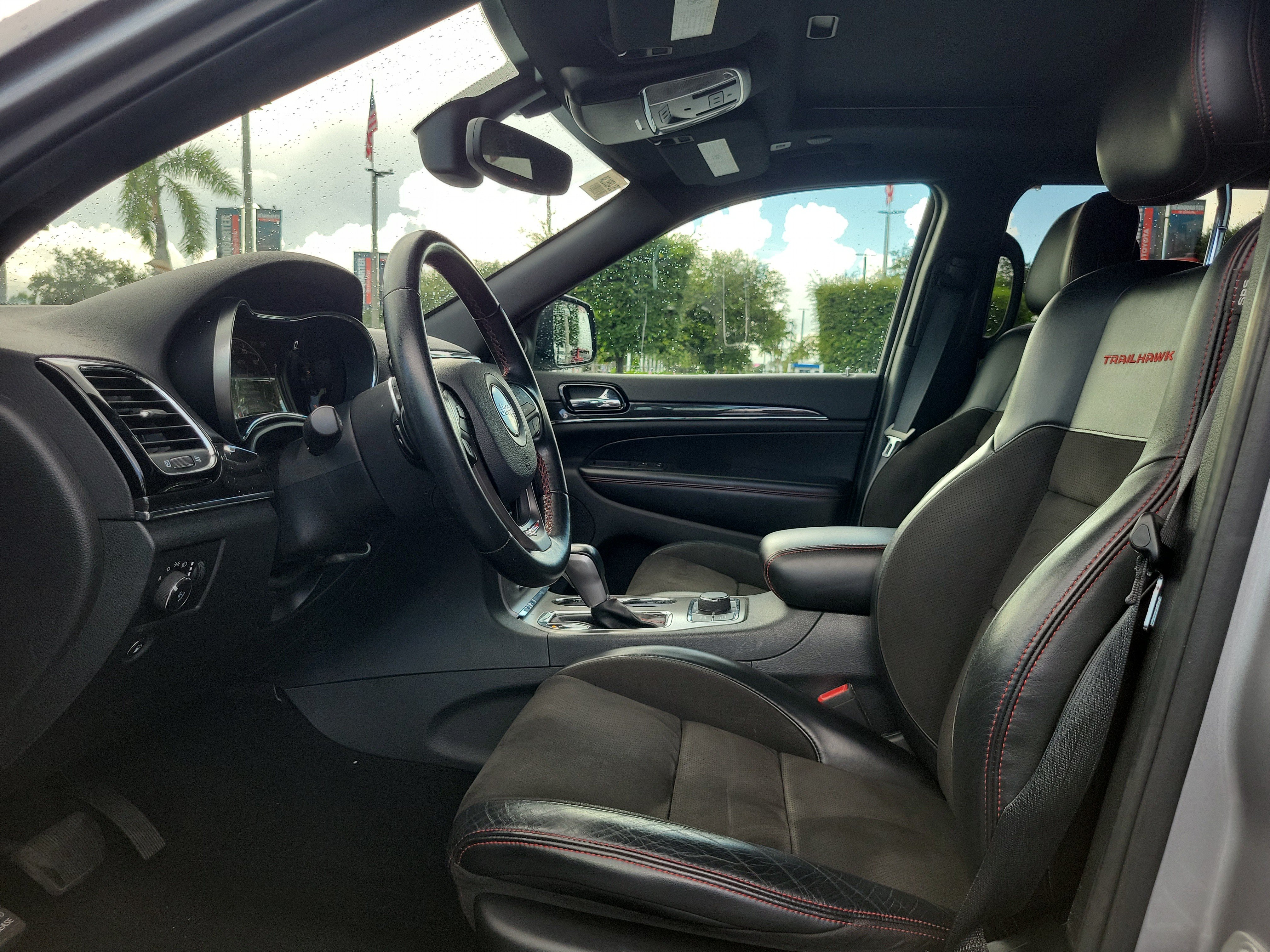 Used 2020 Jeep Grand Cherokee Trailhawk AWD/4WD image 19