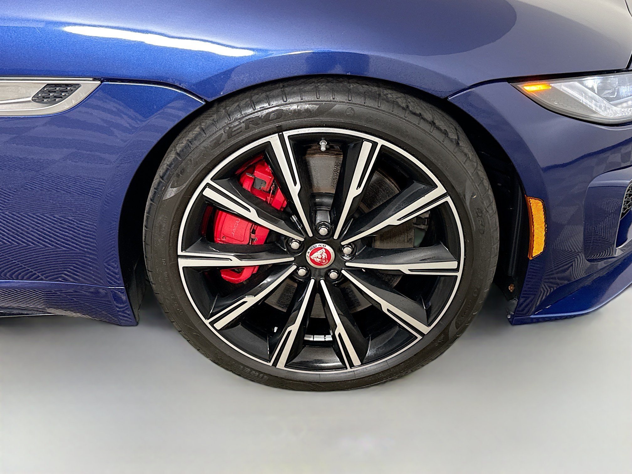 Used 2021 Jaguar F-TYPE R AWD/4WD image 28