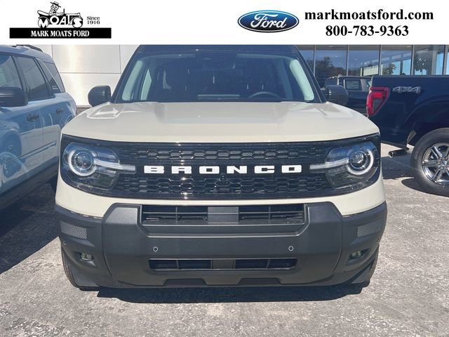 New 2025 Ford Bronco Sport Outer Banks image 3