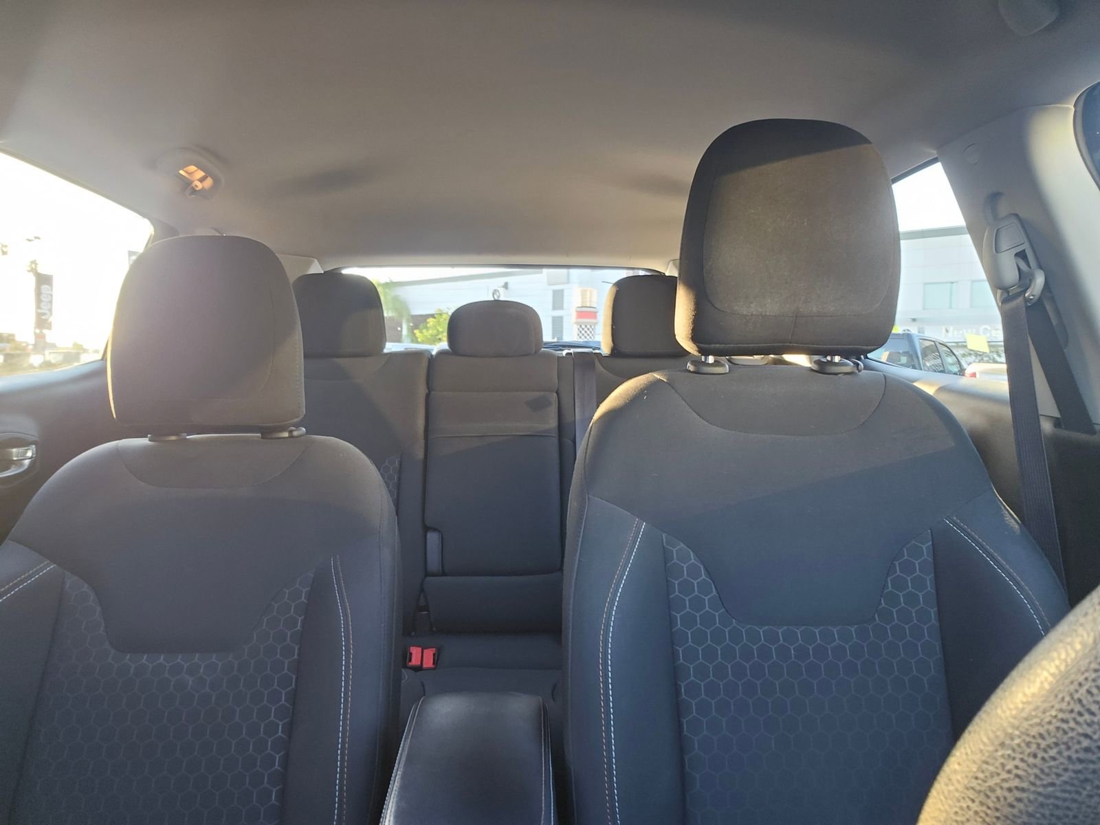 Used 2018 Jeep Compass Sport image 27