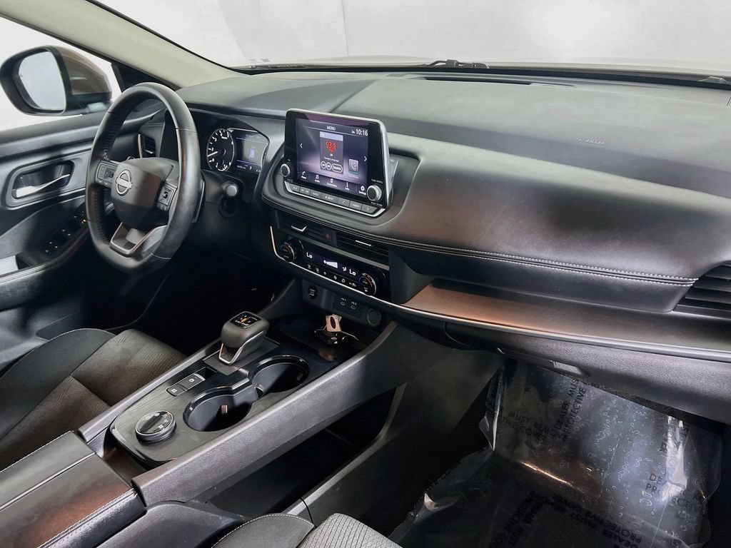 Used 2025 Nissan Rogue SV AWD/4WD image 24