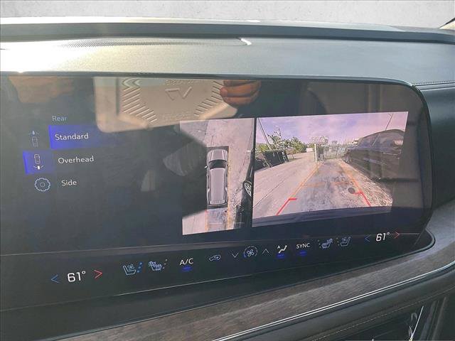 Certified 2025 Chevrolet Suburban High Country RWD image 23