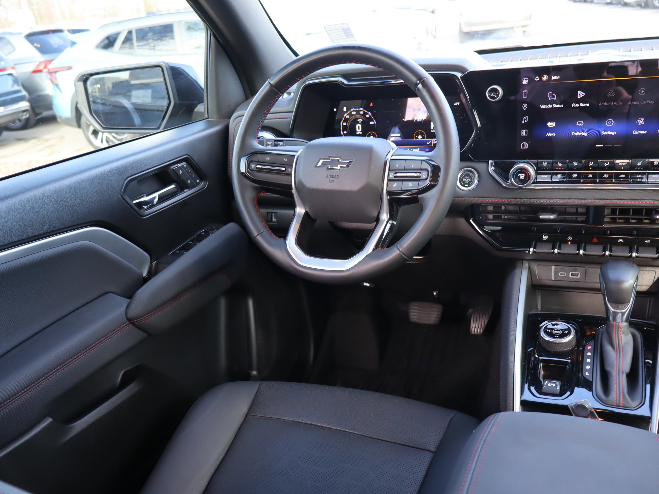 Certified 2025 Chevrolet Colorado Z71 w/ Midnight Edition image 15