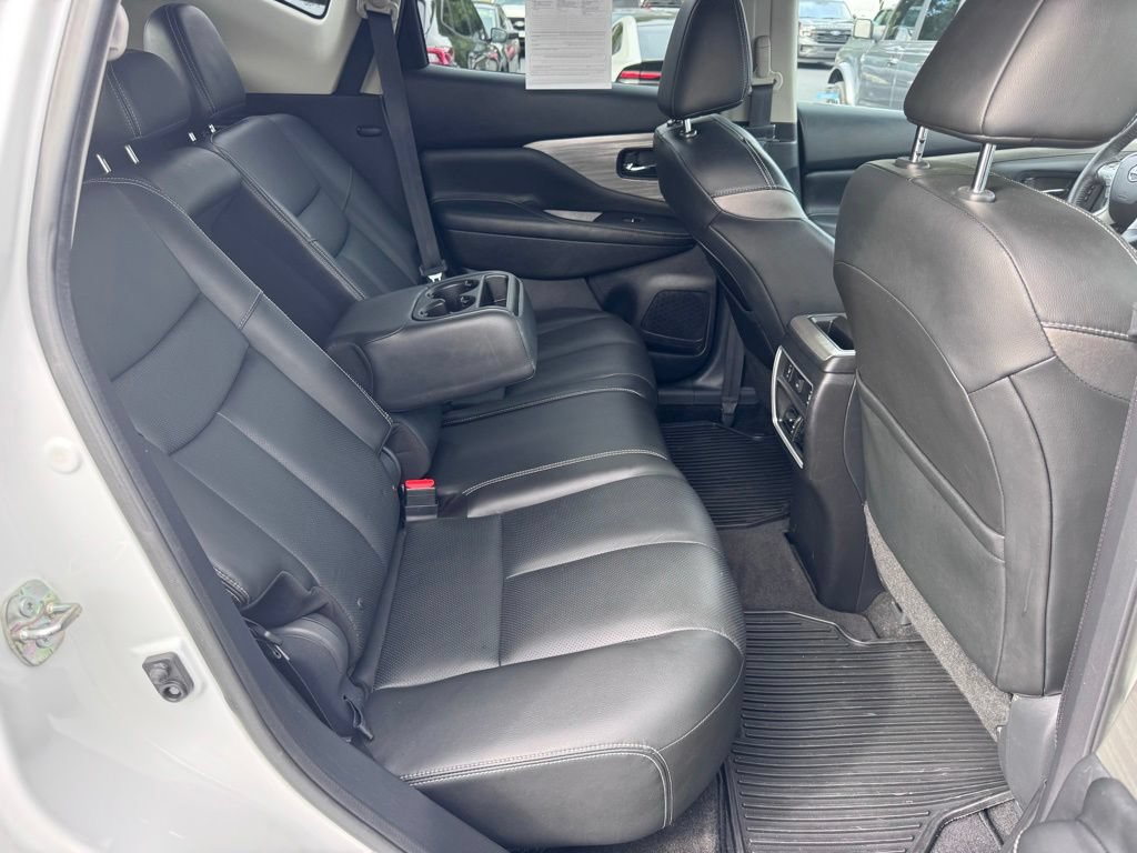 Used 2018 Nissan Murano Platinum w/ Cargo Package FWD image 28