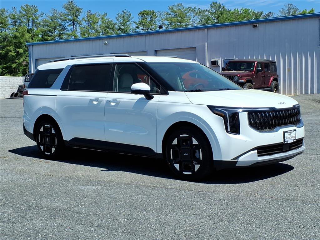 New 2026 Kia Carnival EX FWD image 2