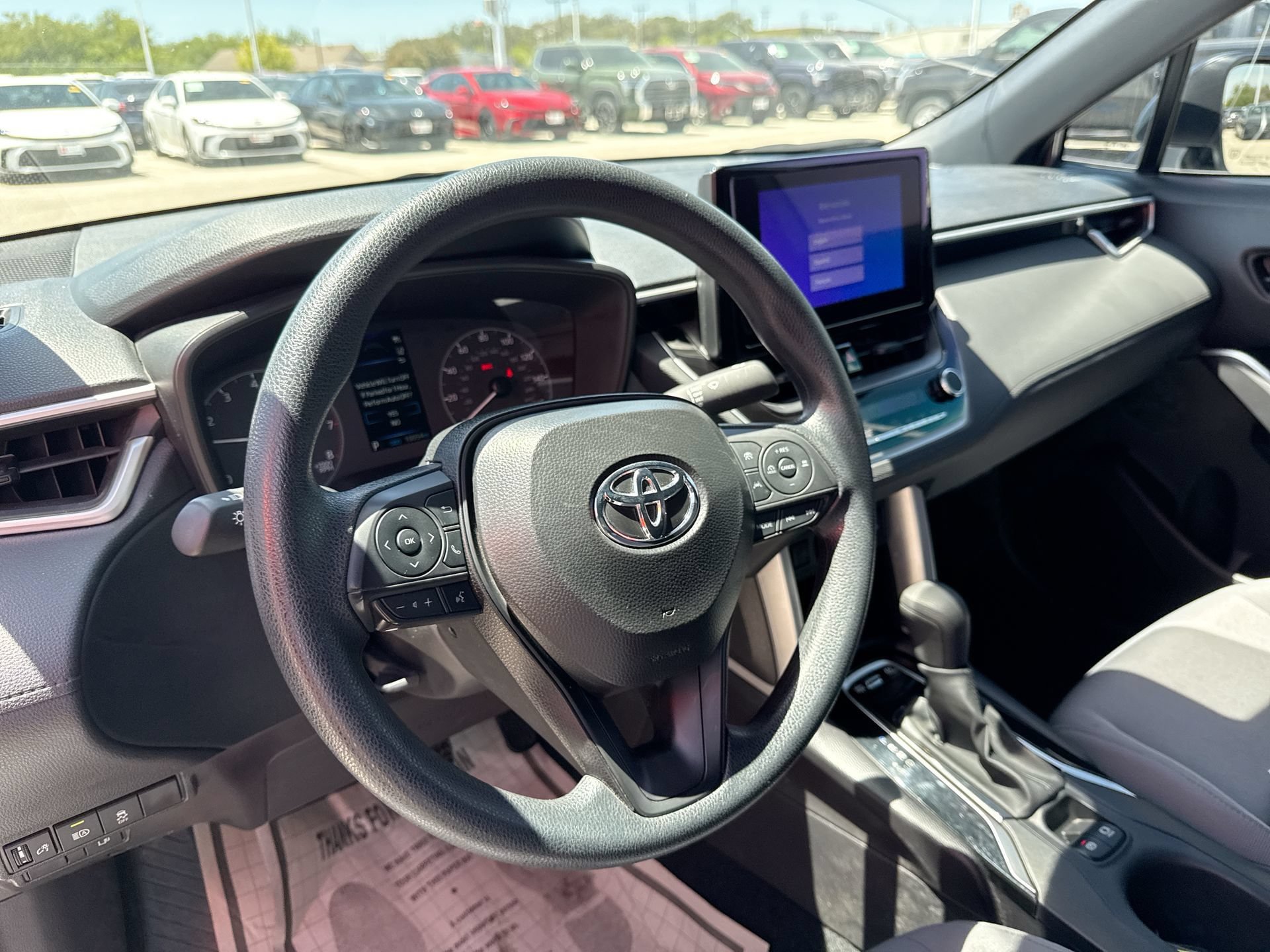 Used 2025 Toyota Corolla Cross AWD Hybrid image 11