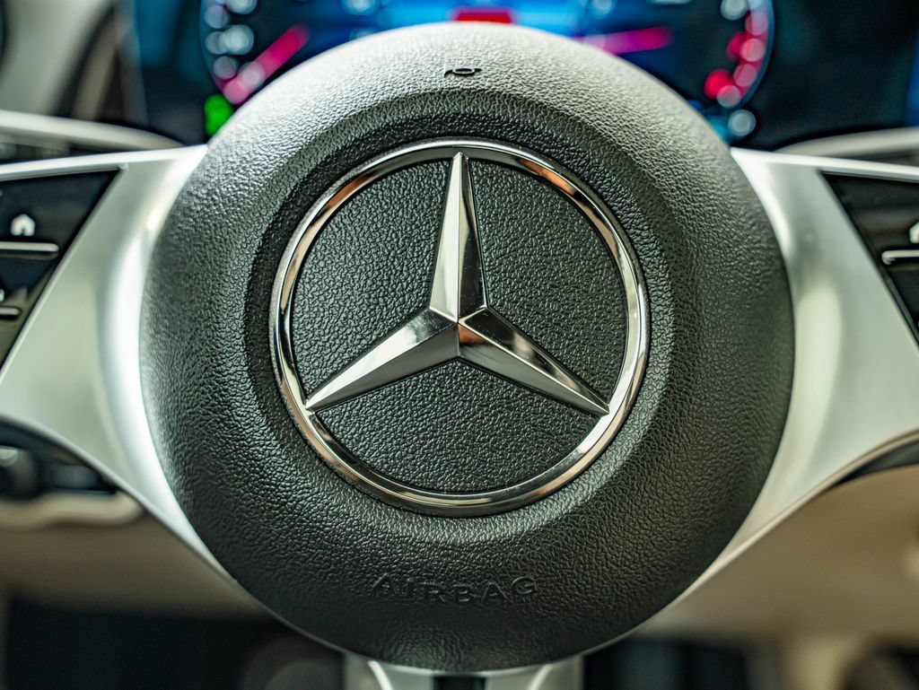 Certified 2026 Mercedes-Benz GLB 250 4MATIC image 23