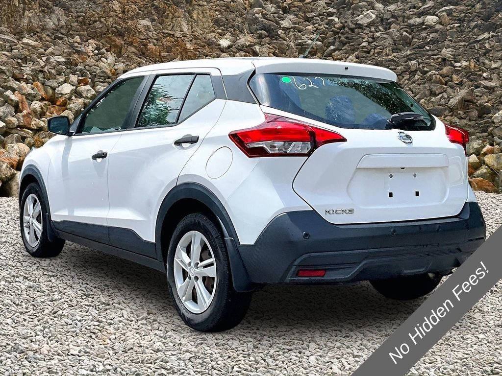 Used 2020 Nissan Kicks S FWD image 10