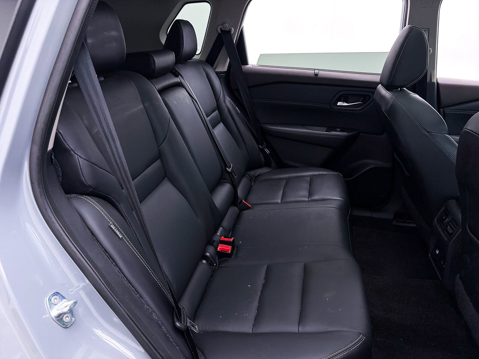 Used 2022 Nissan Rogue SL w/ SL Premium Package image 40