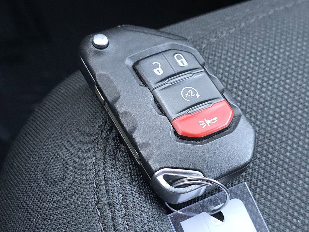 Used 2021 Jeep Wrangler Sport S image 30