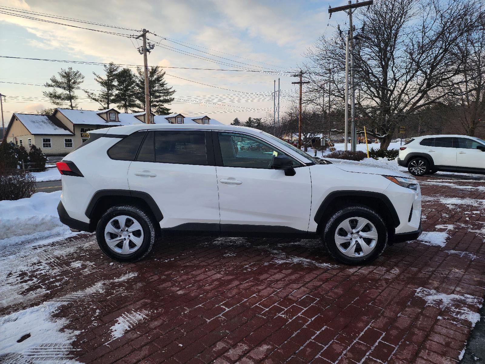 Used 2024 Toyota RAV4 LE image 19
