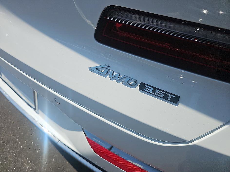 Used 2025 Genesis GV80 3.5T Prestige image 9