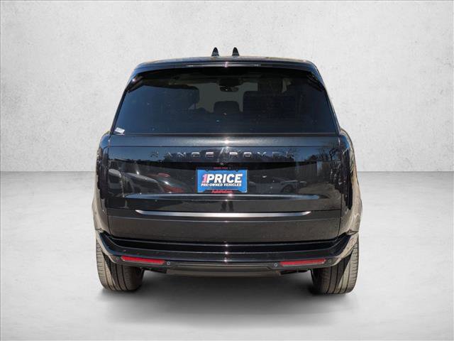 Used 2024 Land Rover Range Rover Long Wheelbase SE image 6