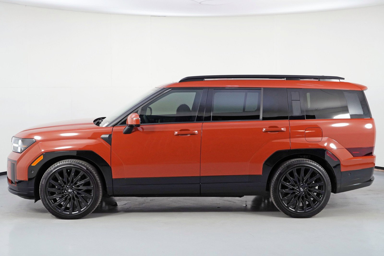 Used 2024 Hyundai Santa Fe Calligraphy image 48