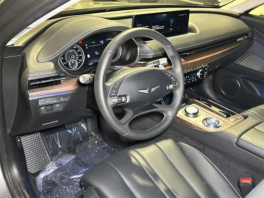 Used 2024 Genesis G80 image 17