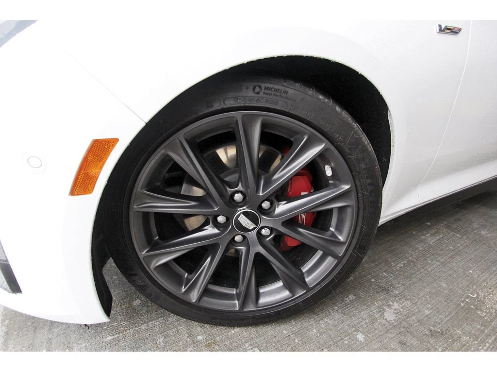 Used 2026 Cadillac CT5 V w/ Technology Package RWD image 32