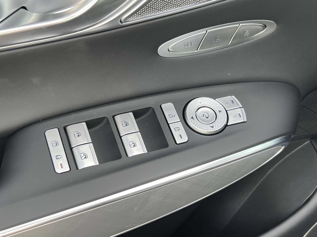 New 2025 Genesis Electrified GV70 w/ Prestige Package AWD/4WD image 14