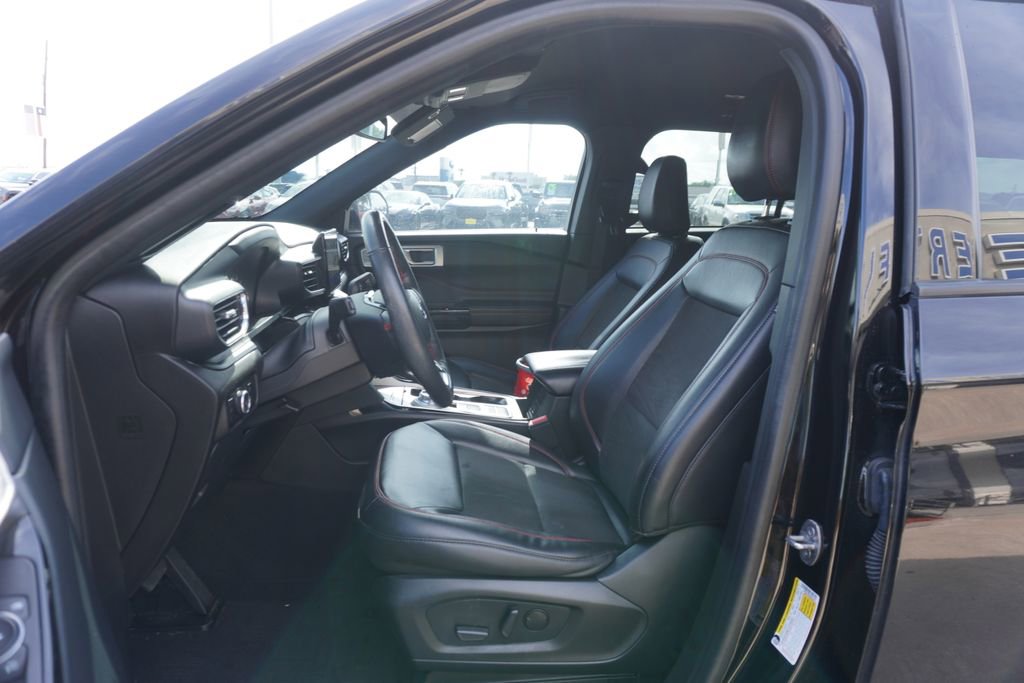 Certified 2023 Ford Explorer ST-Line w/ Class IV Trailer Tow Package RWD image 7