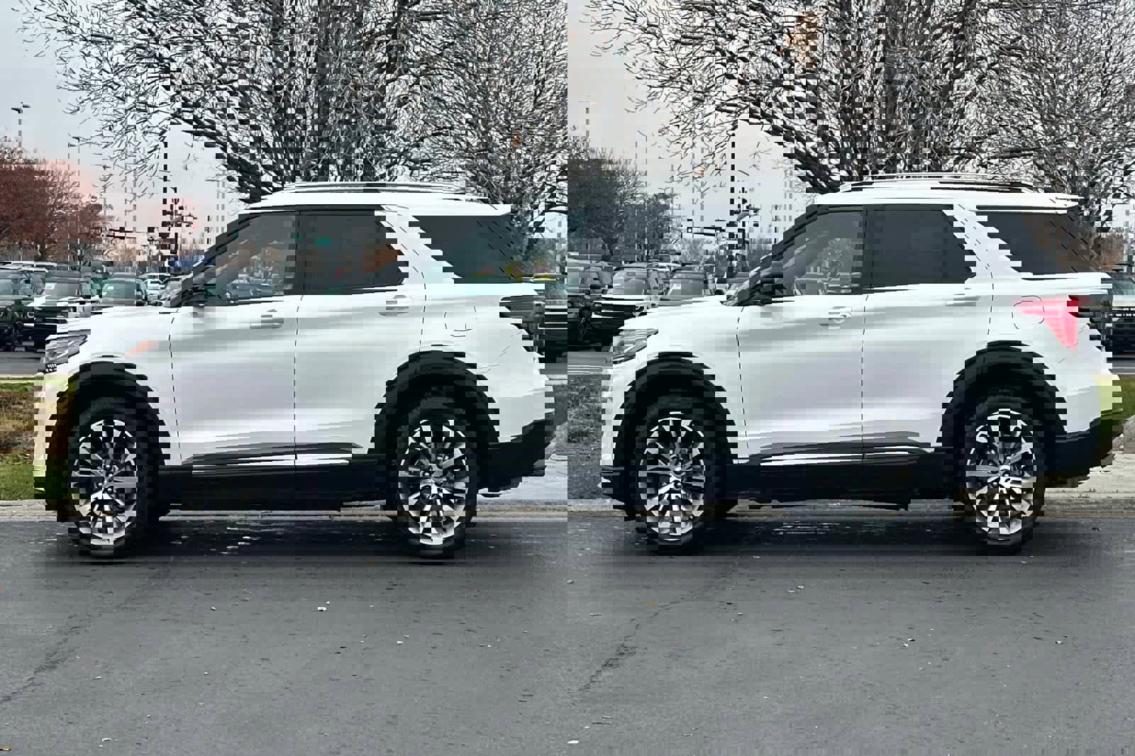 Certified 2025 Ford Explorer Platinum w/ Ultimate Package image 5