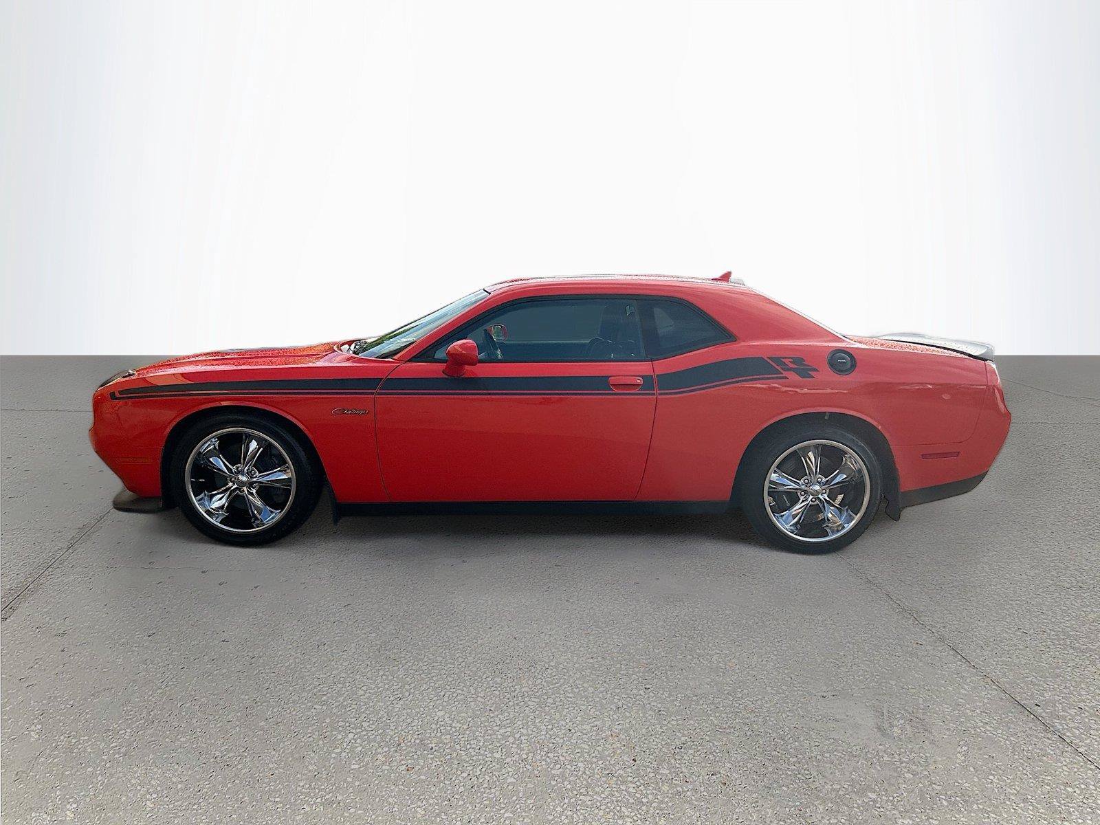 Used 2022 Dodge Challenger R/T Scat Pack w/ Shaker Package RWD image 39