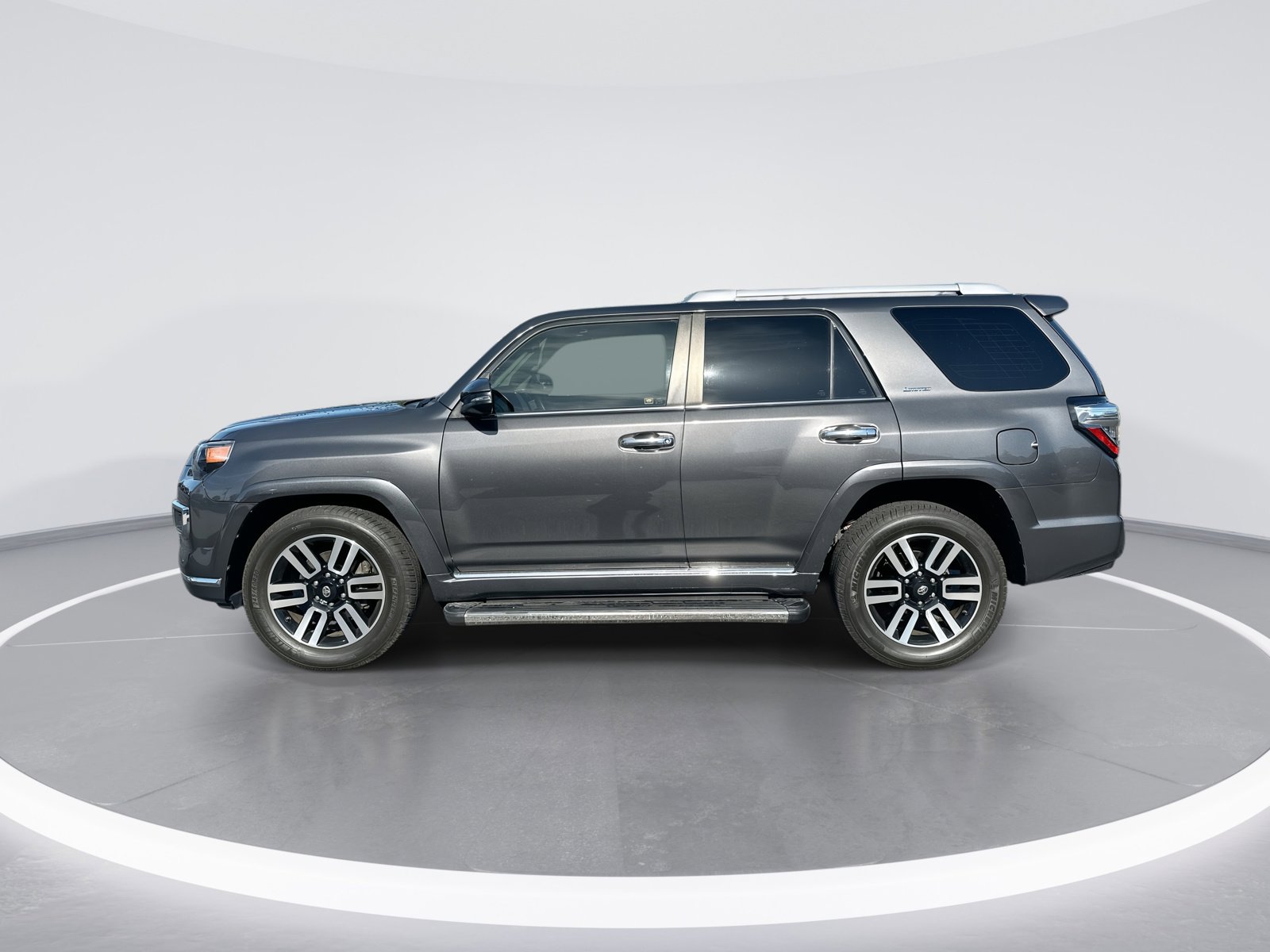 Used 2020 Toyota 4Runner Limited RWD image 6