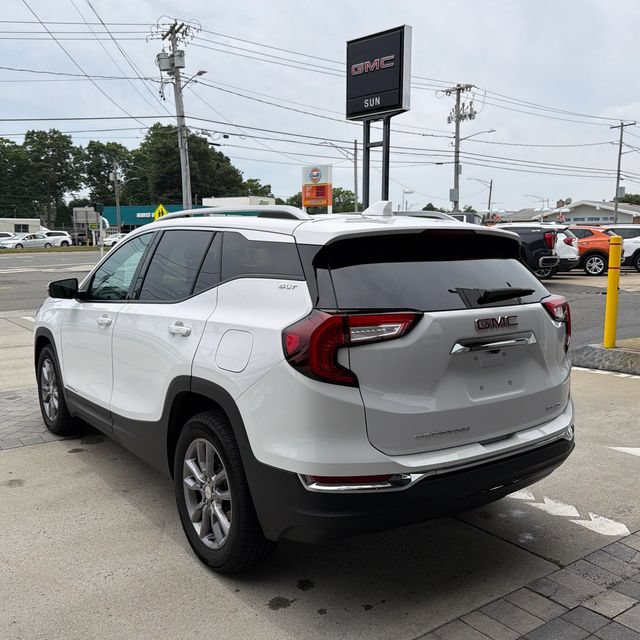Used 2023 GMC Terrain SLT w/ Infotainment Package II AWD/4WD image 7