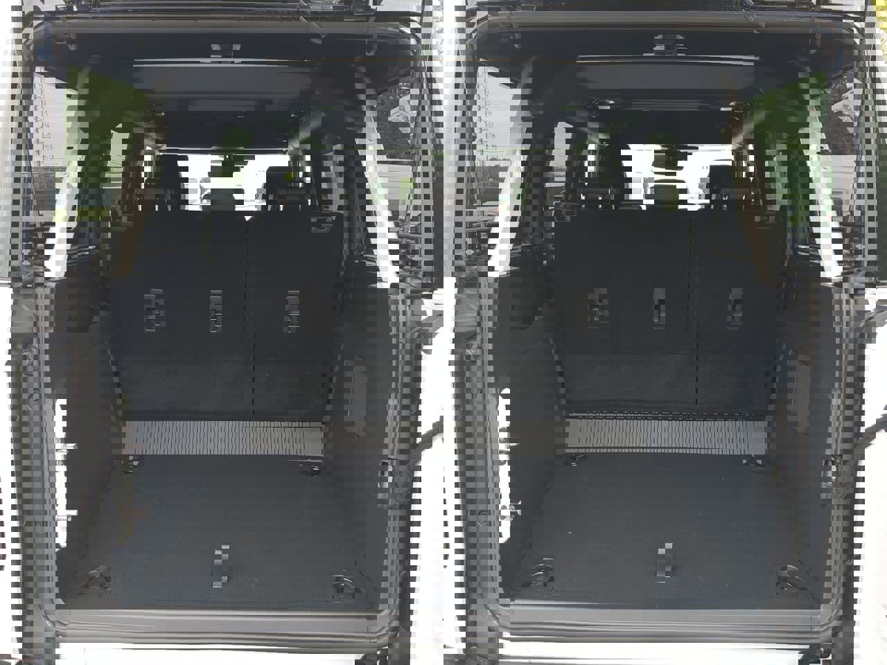 New 2026 Ford Bronco Outer Banks w/ Sasquatch Package image 11