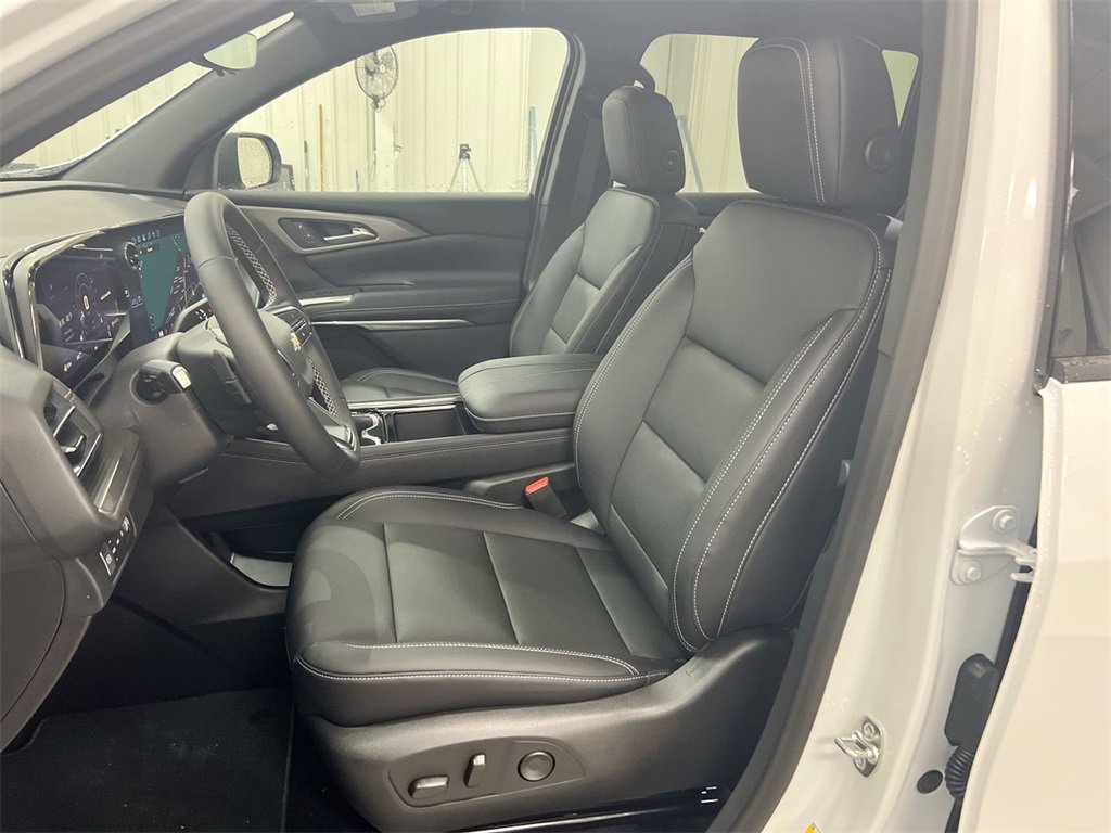 New 2026 Chevrolet Traverse LT w/ Driver Confidence Package image 19